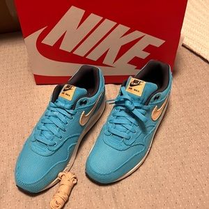 Brand New Sz 10 Nike Air Max 1 PRM ‘Corduroy Baltic Blue’ w/ box